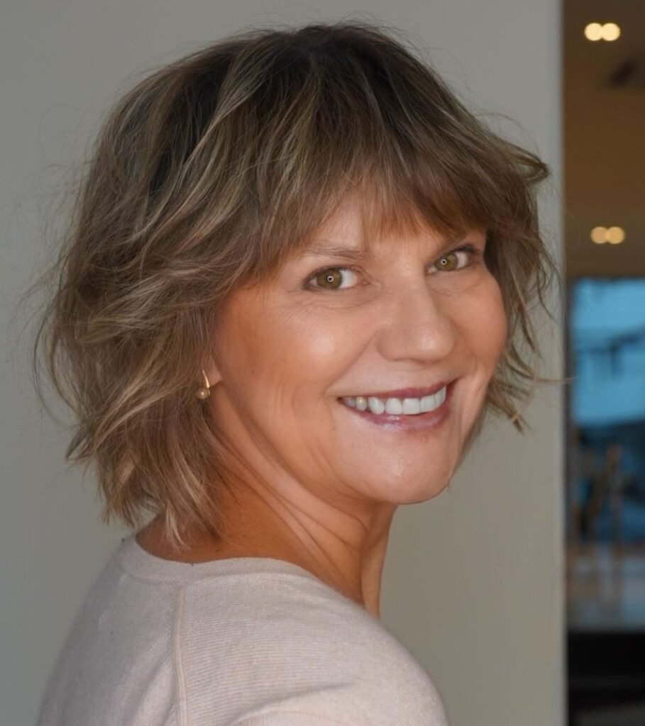 Short Hairstyle with Shaggy Bangs