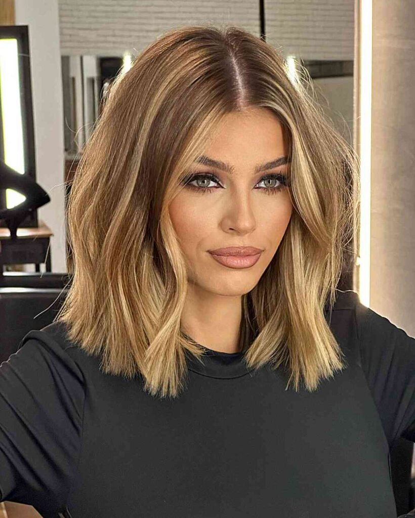 Warm Blonde on a Shoulder-Length Blunt Cut